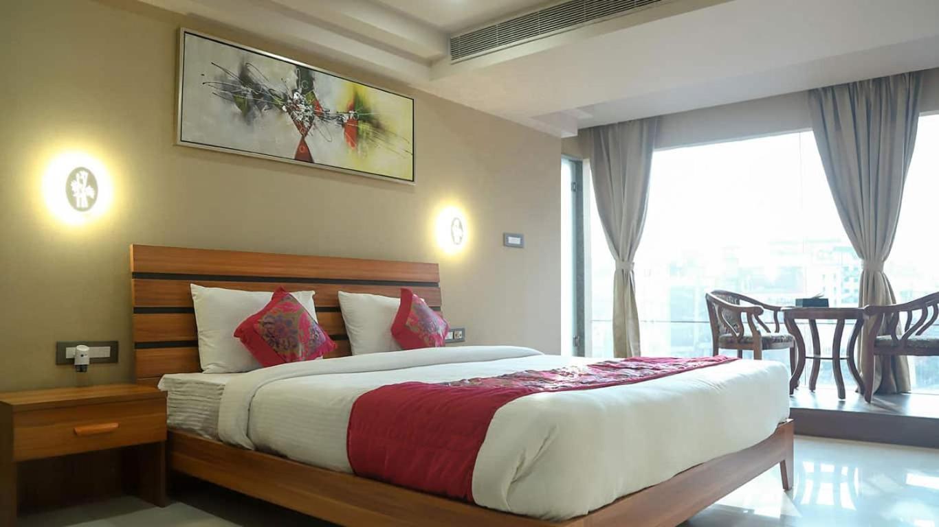 Hotel Apollo Grand Guwahati Ngoại thất bức ảnh